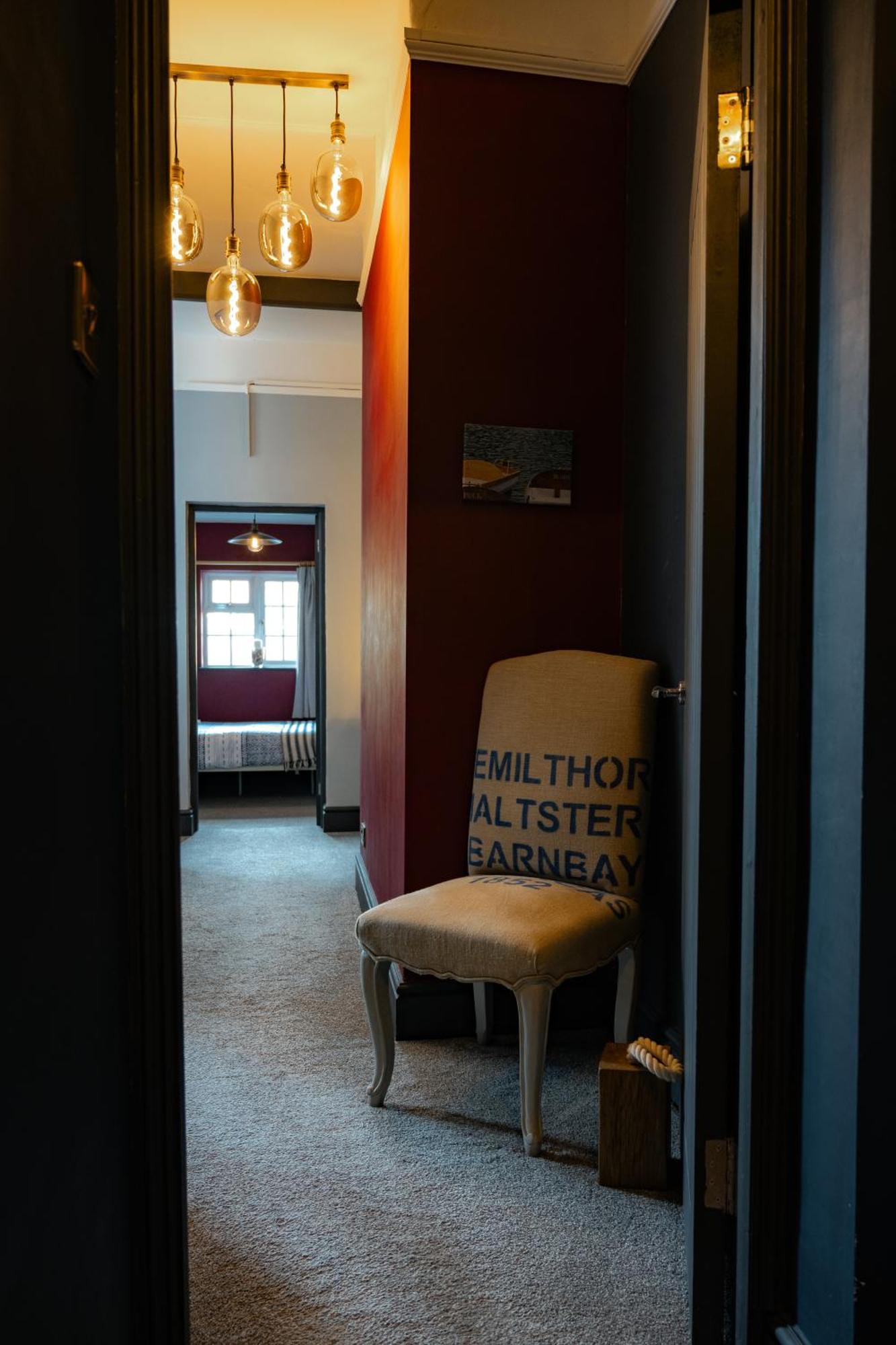 The Bolt Hole - Stratford Upon Avon - Central - Free Offstreet Parking - 2 Bed Luxury Apartment エクステリア 写真